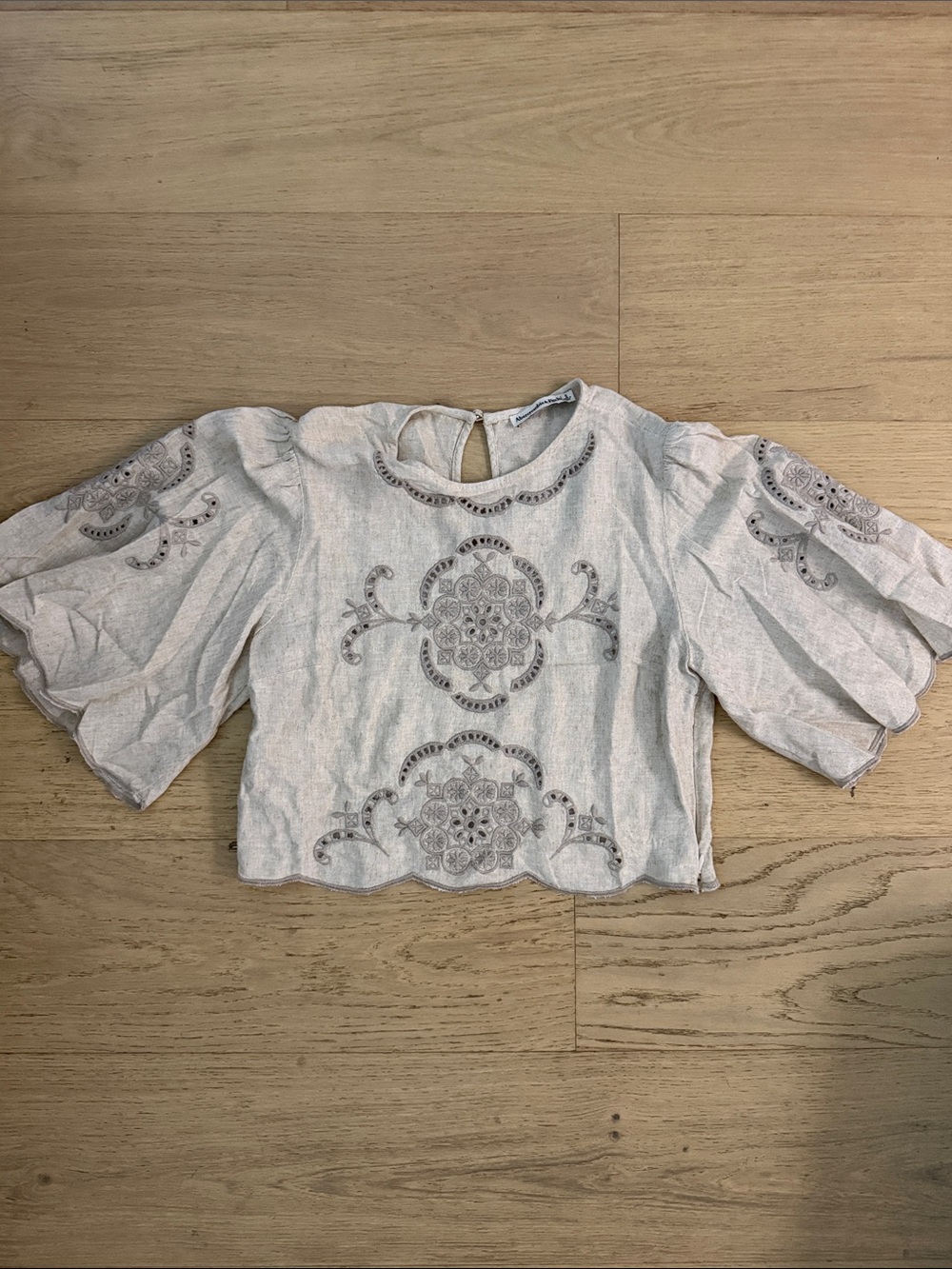 Abercrombie and fitch Embroidered Puff-Sleeve Crop Top